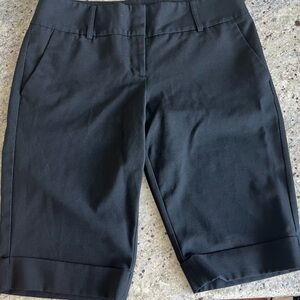 EXPRESS DESIGN STUDIO EDITOR  BLACK WOMENS CARGO DRESS SHORTS SIZE 6